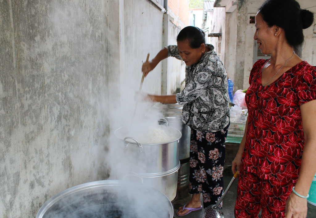 Lan tỏa tình thương Mỗi người một việc cùng nhau làm để kịp giờ