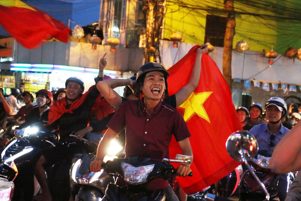Niềm vui khi chứng kiến U23 Việt Nam làm nên kỳ tích.