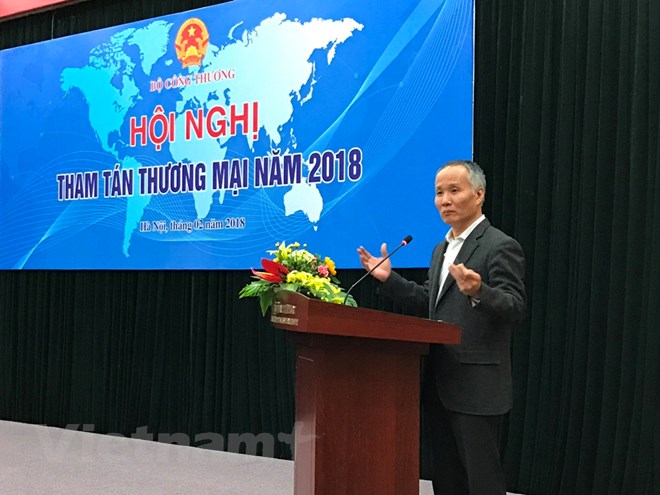 Thứ trưởng Bộ Công Thương Trần Quốc Khánh phát biểu tại hội nghị tham tán thương mại. (Ảnh: Đức Duy/Vietnam+)