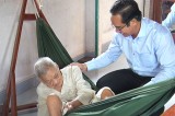 Bến Lức: Phó Chủ tịch UBND tỉnh – Nguyễn Văn Được chúc tết mẹ VNAH