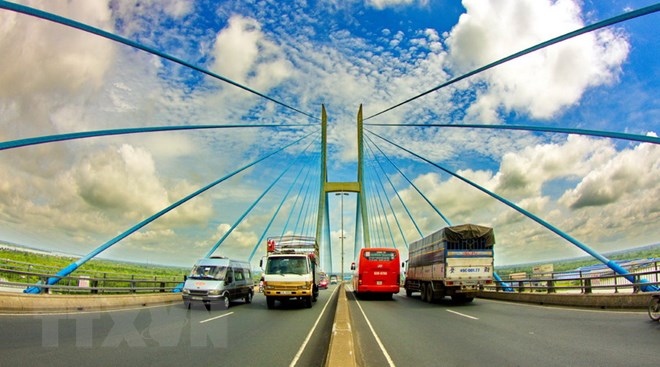 Cầu Mỹ Thuận nằm trên quốc lộ 1A, dài 1.535 mét bắc qua sông Tiền, nối liền hai tỉnh Tiền Giang và Vĩnh Long. (Ảnh: Duy Khương/TTXVN)