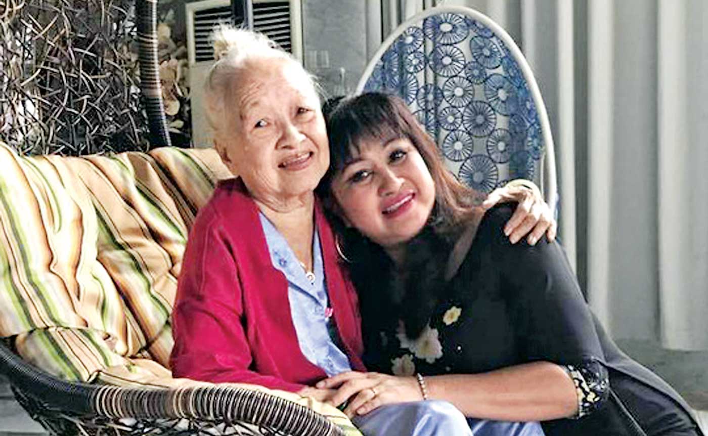 Hồn thơ Ngọc Bích trong tình ca Bắc Sơn Bích Thủy - người con thứ 9 trong vòng tay của mẹ - nhà thơ Ngọc Bích