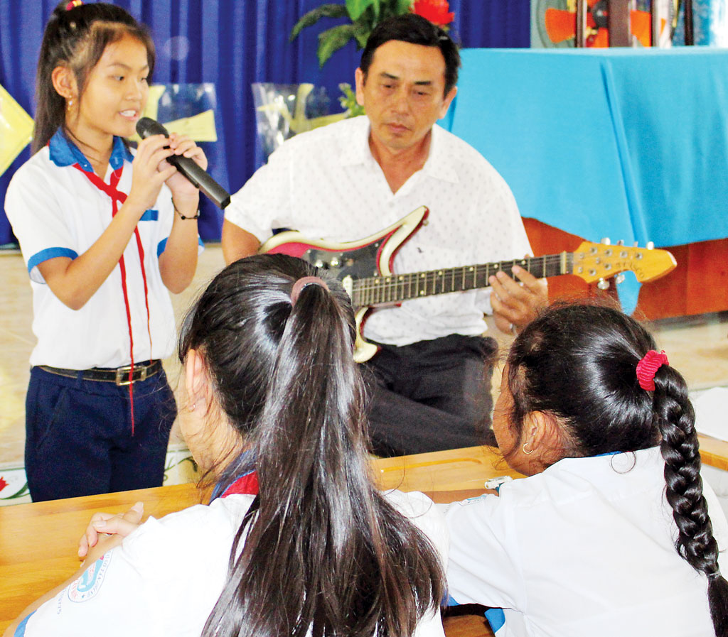 Âm nhạc góp phần giáo dục học sinh toàn diện