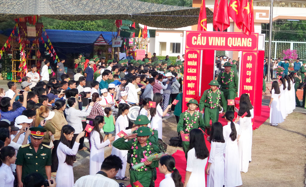 An tâm lên đường nhập ngũ