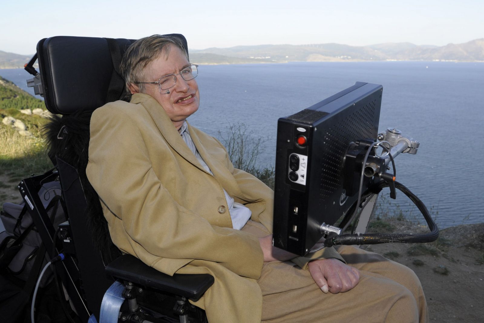 Stephen Hawking - Người viết câu chuyện cổ tích về ‘điều phi thường’