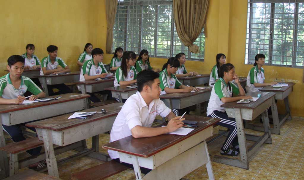 Kỳ thi THPT quốc gia nhằm xét công nhận tốt nghiệp THPT và sử dụng kết quả thi xét tuyển cao đẳng, đại học.