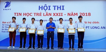 35 cá nhân được khen thưởng tại Hội thi Tin học trẻ lần thứ XXII - năm 2018