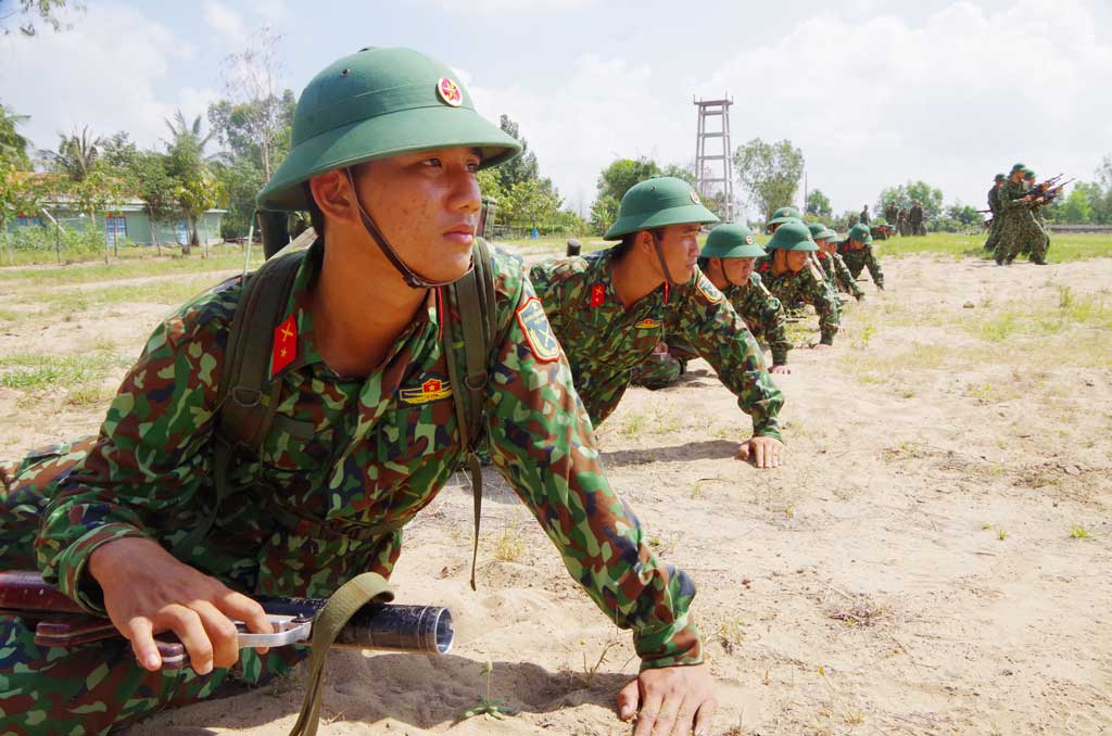 Chiến sĩ mới trên thao trường huấn luyện