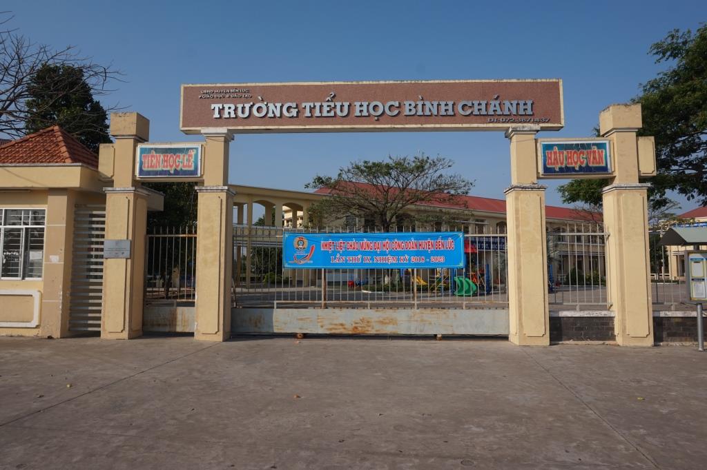 Trường Tiểu học Bình Chánh, ấp 5, xã Nhựt Chánh, huyện Bến Lức.