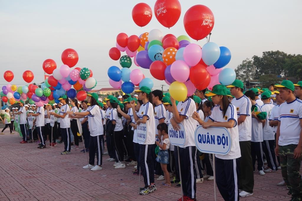 Các đoàn về tham dự Ngày chạy Olympic vì sức khỏe toàn dân năm 2018.