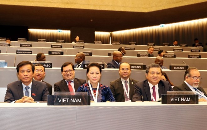 Chủ tịch Quốc hội Nguyễn Thị Kim Ngân và Đoàn đại biểu cấp cao Quốc hội Việt Nam tham dự Phiên họp toàn thể của Hội nghị. (Ảnh: Trọng Đức/TTXVN)