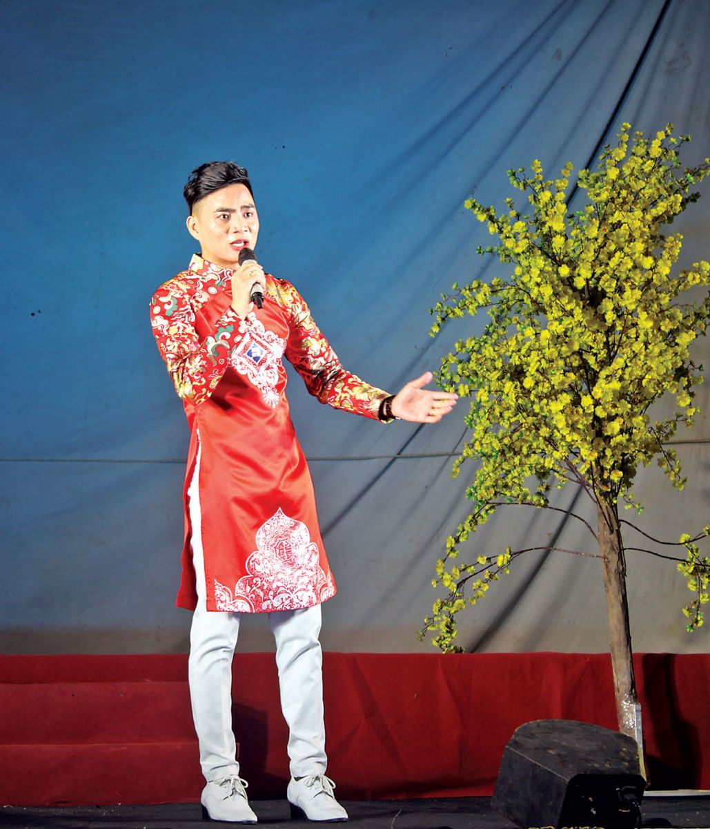 Không phải hết yêu! Nghệ sĩ Đoàn Nghệ thuật Cải lương Long An biểu diễn phục vụ khán giả