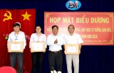 Báo Long An biểu dương điển hình tiên tiến học tập và làm theo lời Bác