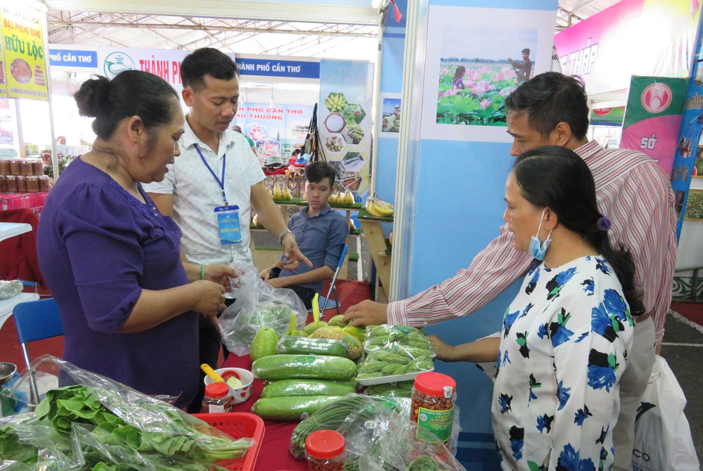 Nông sản Long An sản xuất tham gia Hội nghị kết nối giao thương tại TP.HCM