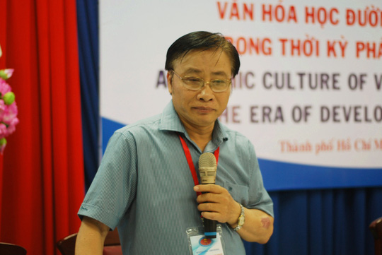 GS-TSKH Trần Ngọc Thêm chia sẻ tại hội thảo