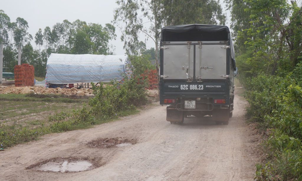 Giao thông vẫn đang là tiêu chí khó nhất trong xây dựng nông thôn mới của xã Mỹ Thạnh Đông