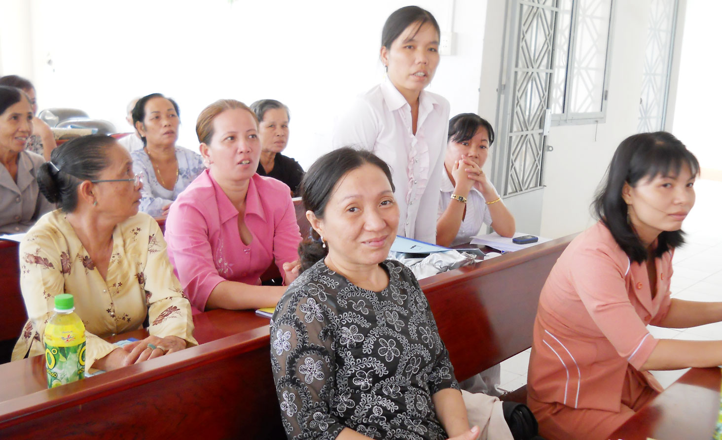 Khi tình là sợi tơ mong manh Cần tổ chức nhiều buổi sinh hoạt và lắng nghe ý kiến, tâm sự của chị, em