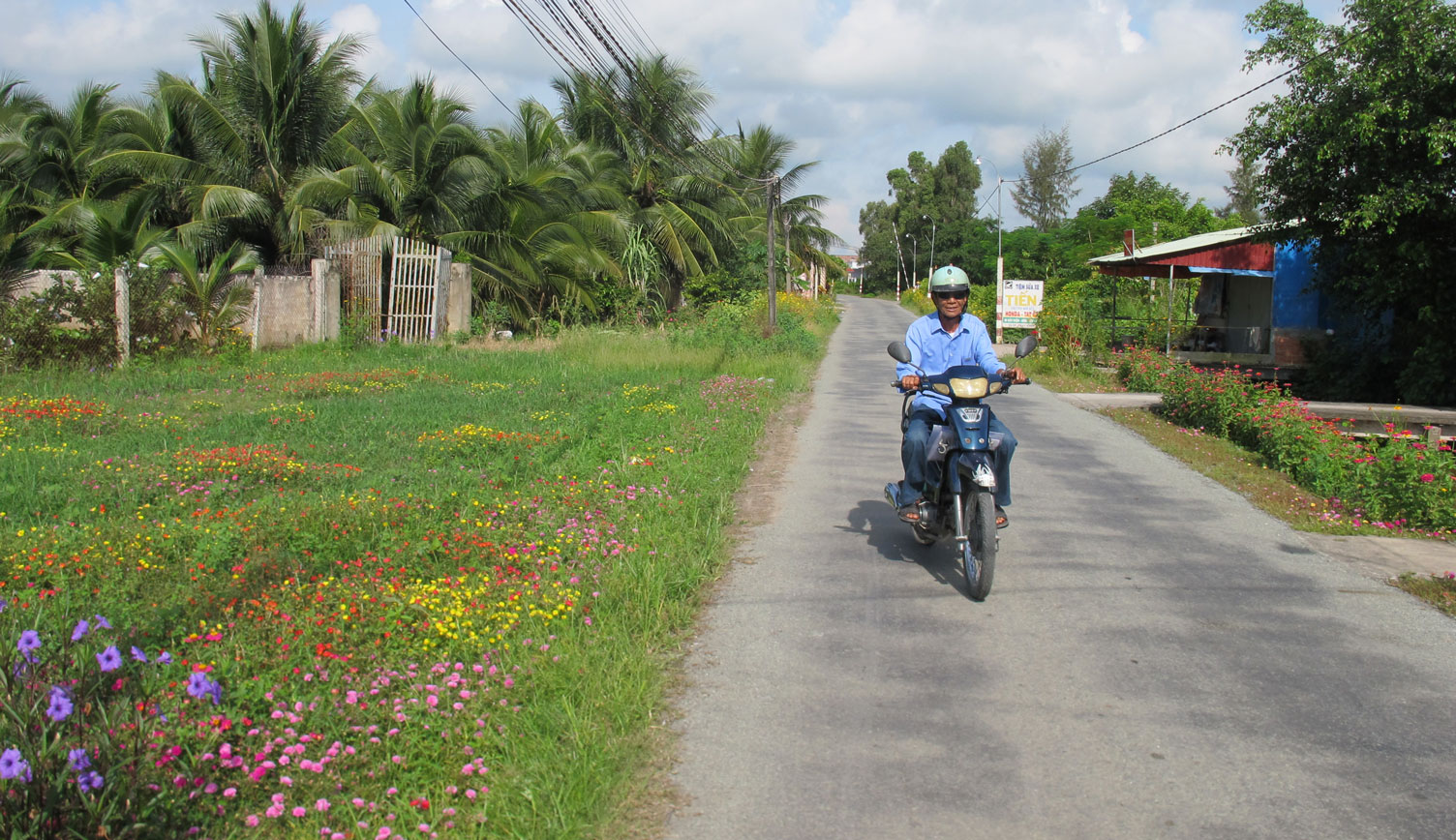 Bến Lức: Nhiều mô hình hay trong học tập và làm theo gương Bác Một trong những tuyến đường xanh, sạch, đẹp tại xã Thạnh Đức