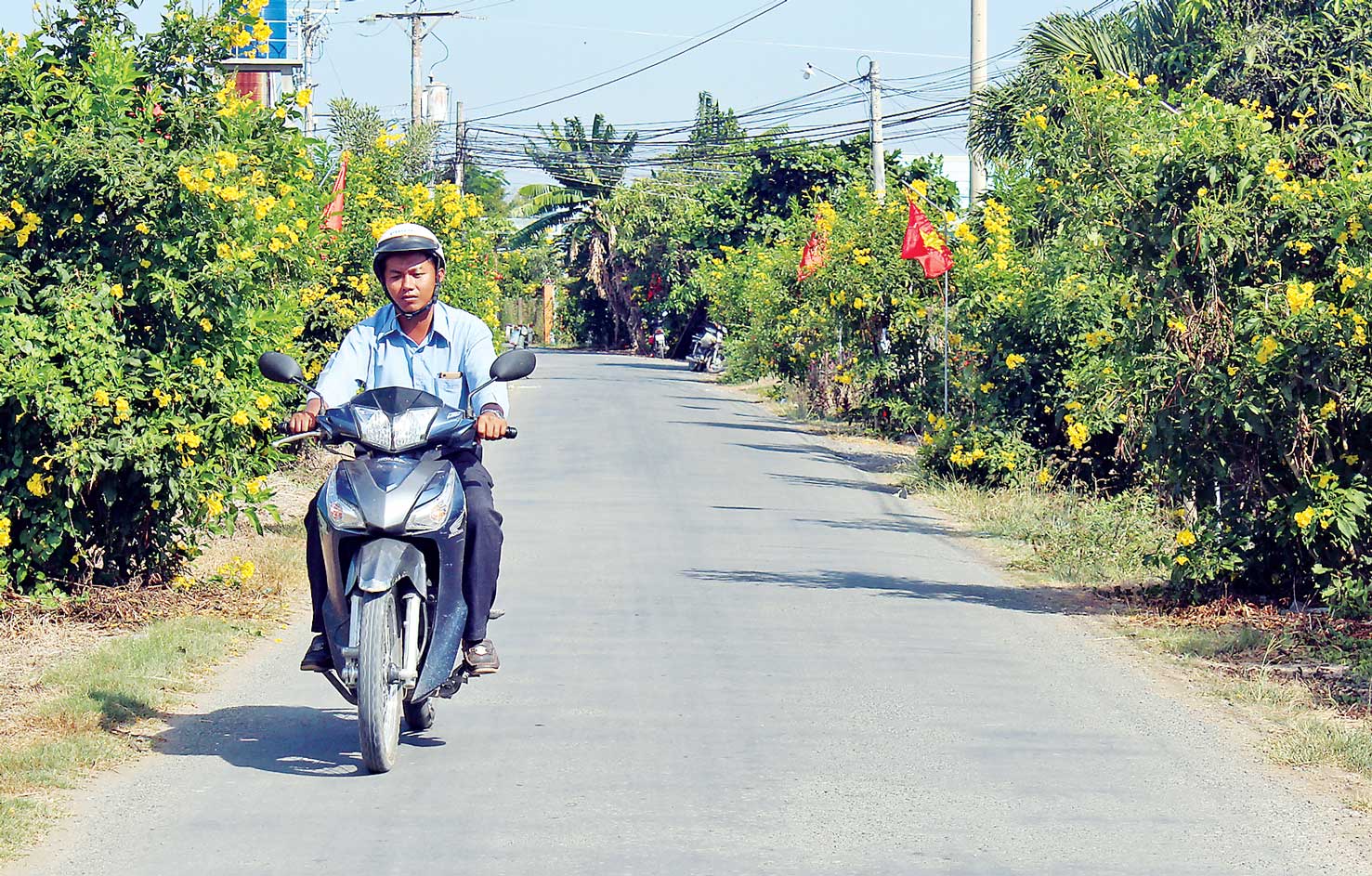 Người dân xã An Lục Long đồng tình, hưởng ứng xây dựng đường giao thông nông thôn