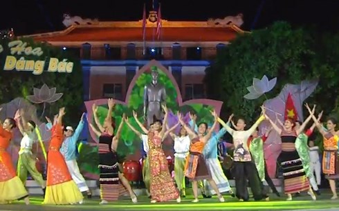 Cầu truyền hình 70 năm ngày Bác Hồ ra lời kêu gọi Thi đua yêu nước
