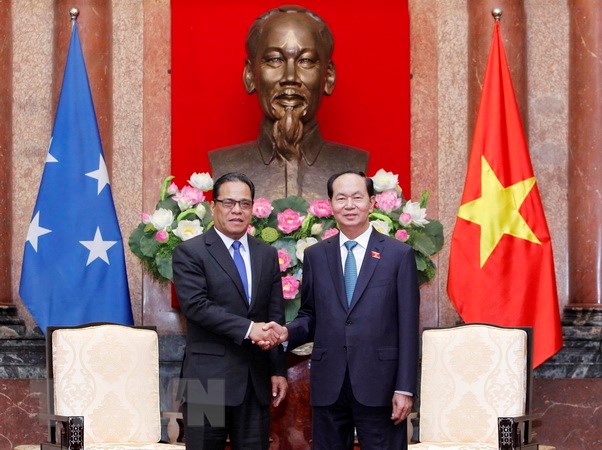 Chủ tịch nước Trần Đại Quang tiếp Ngài Wesley W. Simina, Chủ tịch Quốc hội Liên bang Micronesia đang thăm chính thức Việt Nam. (Ảnh: Lâm Khánh/TTXVN)