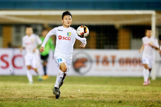 Quang Hải giúp Hà Nội FC chặn mạch bất bại của Quảng Nam