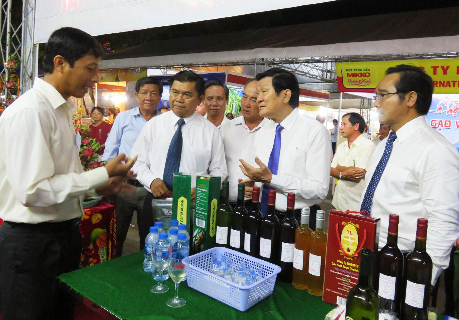 Khai mạc Lễ hội Lúa gạo và Triển lãm Nông nghiệp ứng dụng công nghệ cao lần I-2018