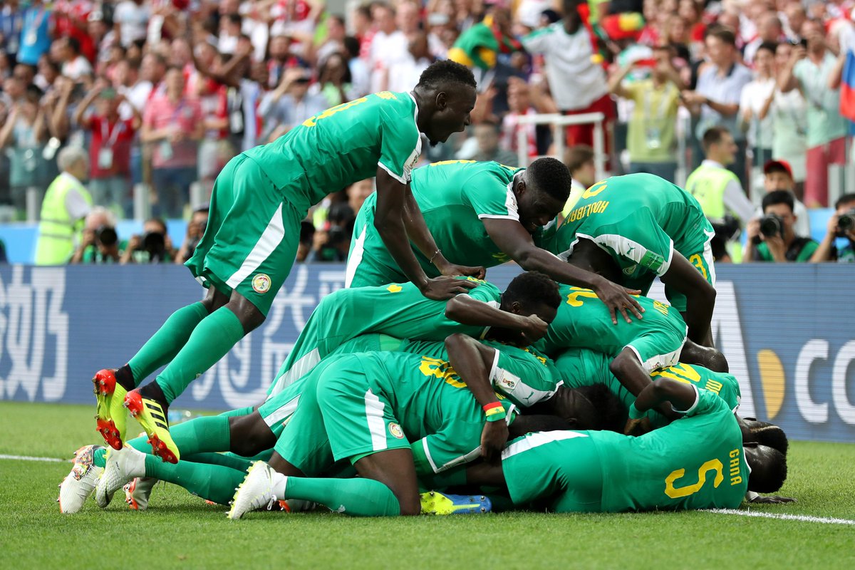 Niềm vui chiến thắng của các cầu thủ Senegal