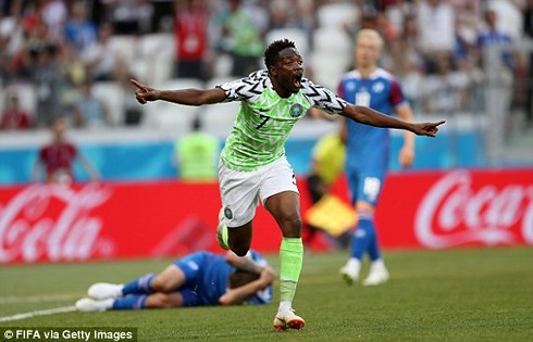 Giành chiến thắng 2-0 trước Iceland, Nigeria tạm thời vươn lên đứng nhì bảng D và giành quyền tự quyết ở lượt trận cuối. (Ảnh: Getty)
