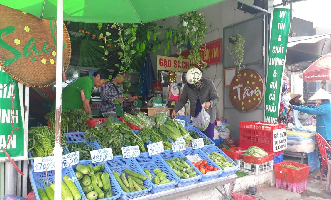 Hiện nay, tại chợ phường 2, TP.Tân An chỉ có duy nhất điểm bán rau an toàn của Hợp tác xã Phước Hòa, chưa đáp ứng đủ nhu cầu của người tiêu dùng
