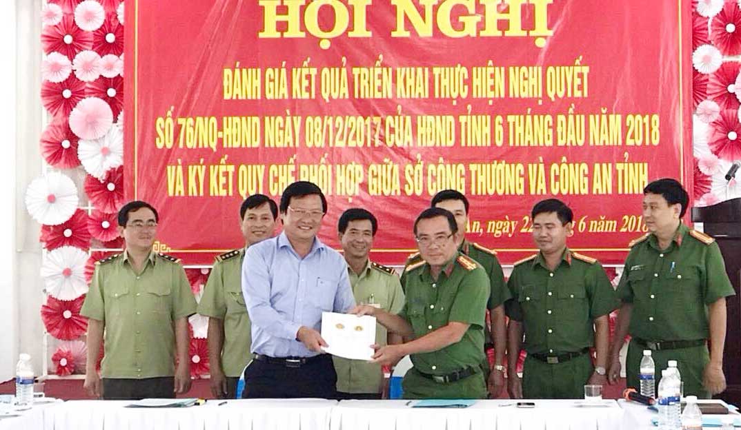 Sở Công Thương và Công an tỉnh ký kết quy chế phối hợp trong tuần tra, kiểm soát chống buôn lậu, gian lận thương mại, hàng giả