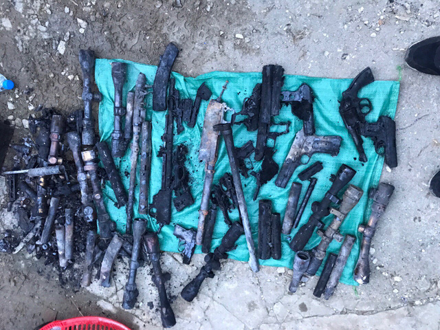 Số vũ khí còn lại của các đối tượng sau cuộc tấn công của công an vào 