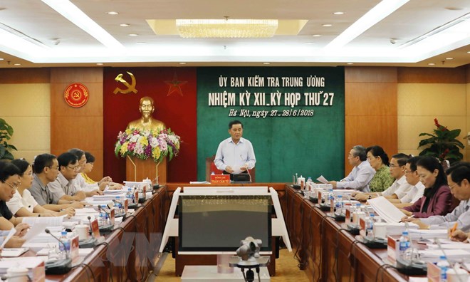 Ông Trần Cẩm Tú, Bí thư Trung ương Đảng, Chủ nhiệm Ủy ban Kiểm tra Trung ương chủ trì kỳ họp. (Ảnh: Phương Hoa/TTXVN)