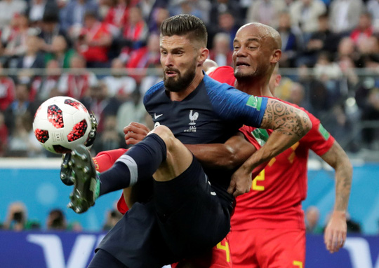 Giroud bỏ lỡ nhiều cơ hội đào sâu cách biệt cho tuyển Pháp