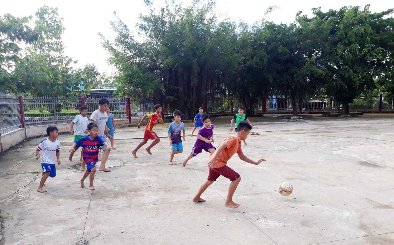 Trẻ em nông thôn cần lắm những sân chơi bổ ích ngày hè