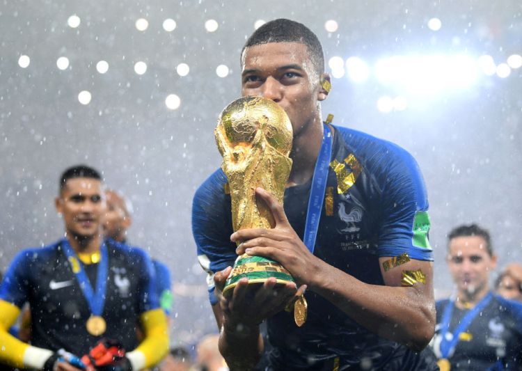 World Cup 2018 là bước đệm tuyệt vời cho sự nghiệp của chàng trai trẻ Kylian Mbappe