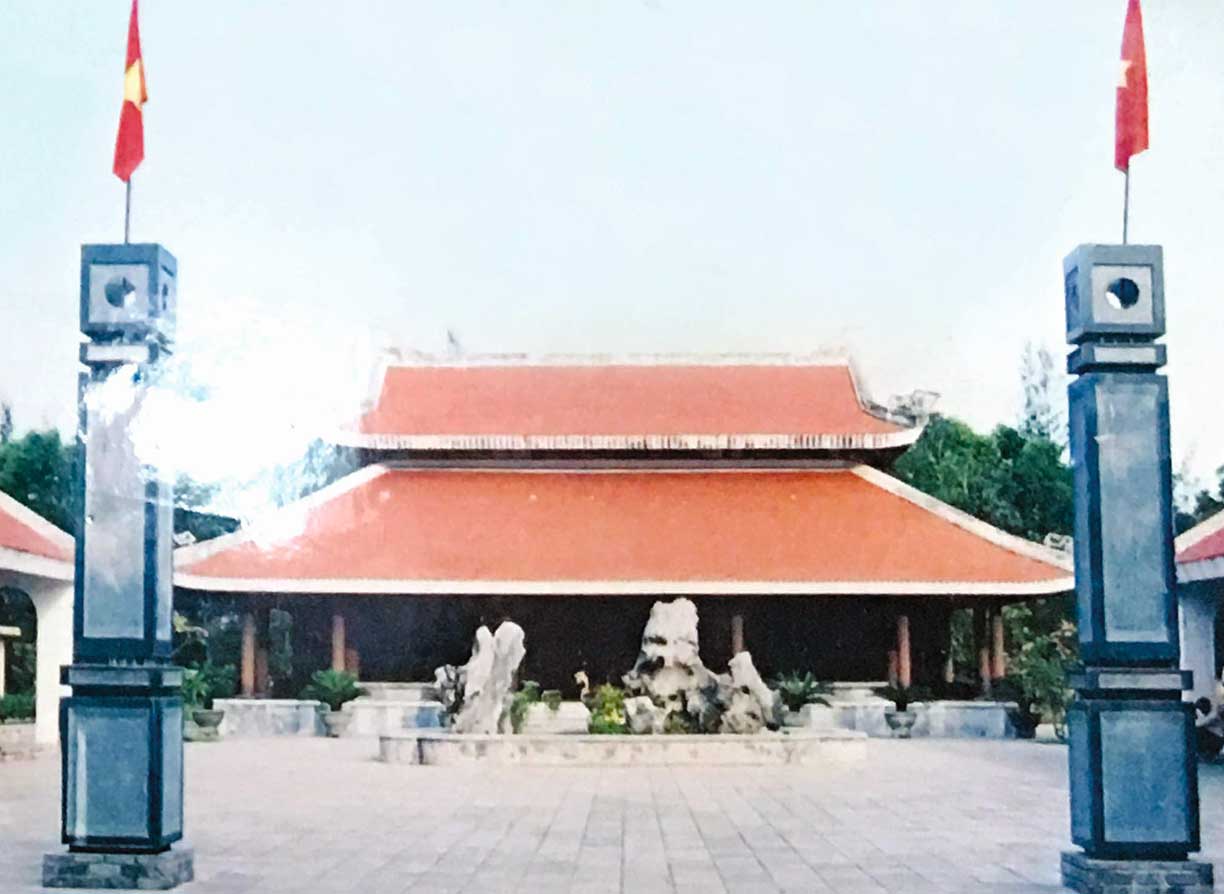 Ðền thờ các anh hùng liệt sĩ Trường Sơn