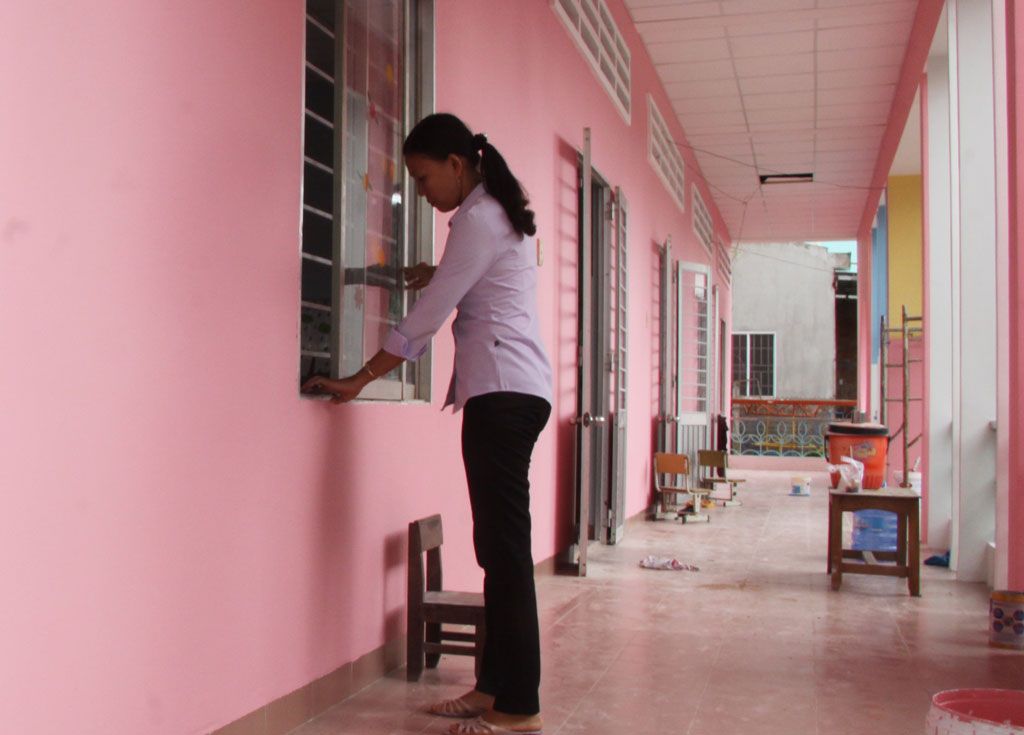Các phòng học được sơn lại khang trang, sạch đẹp phục vụ năm học mới