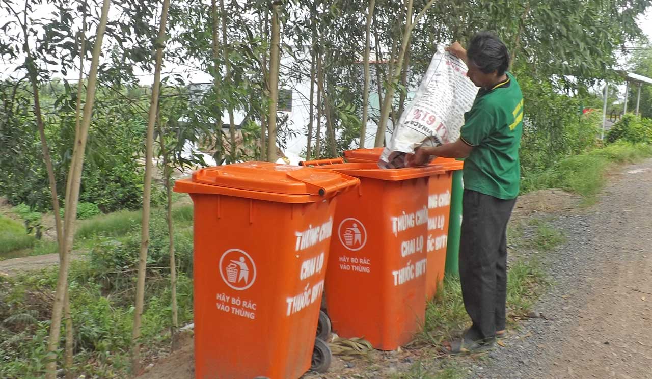 Mô hình thu gom vỏ, bao bì thuốc bảo vệ thực vật được triển khai tại ấp 6, xã Thạnh Hòa, có 25 hộ nông dân tham gia