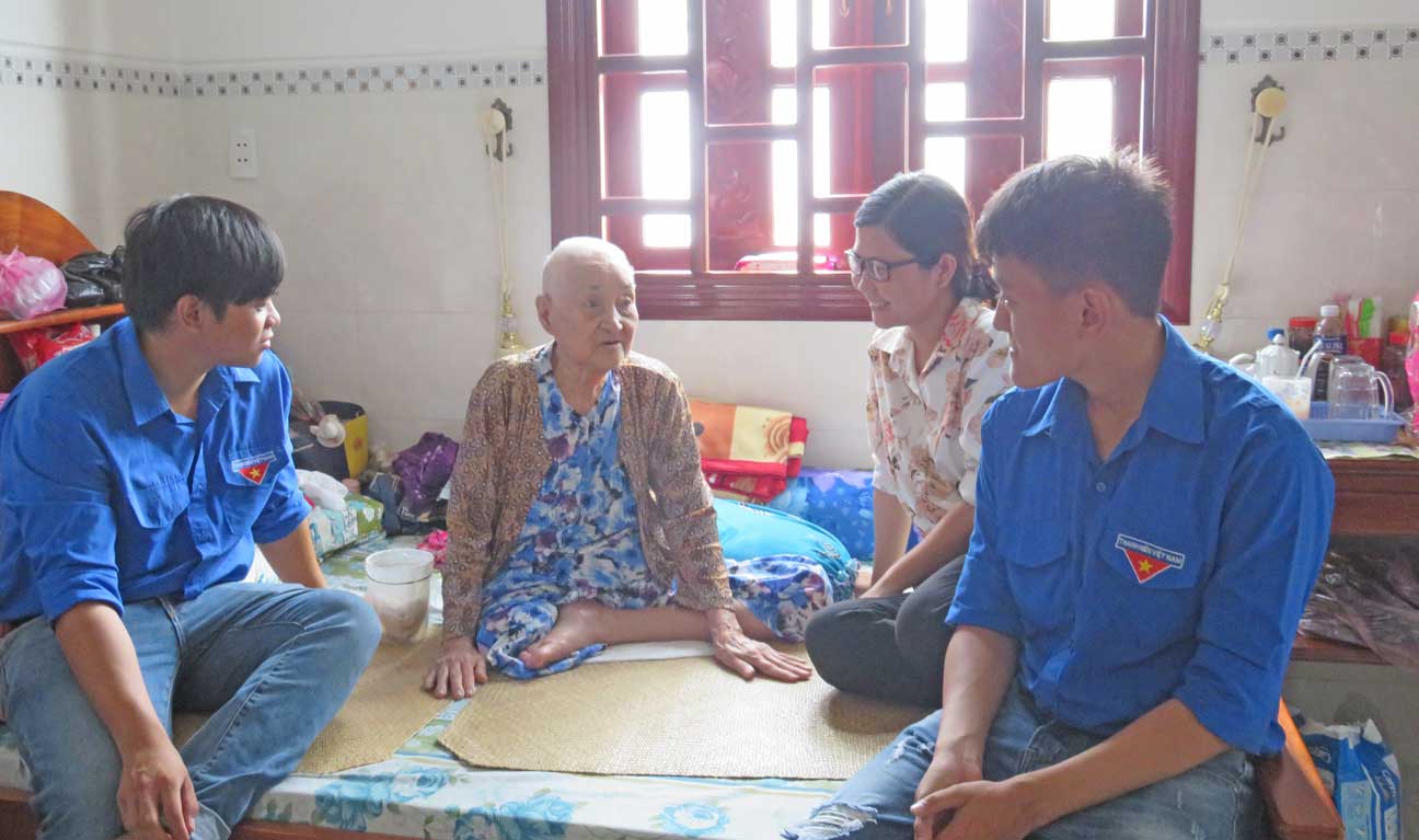 Nghĩa nặng tình sâu Ông Trần Văn Trí - thương binh hạng 3, ngụ khu phố Bình Cư 1, phường 4, TP.Tân An