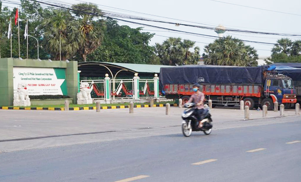 Chỗ đậu xe tải của Cty TNHH Green Feed Việt Nam được xây dựng hoàn chỉnh.