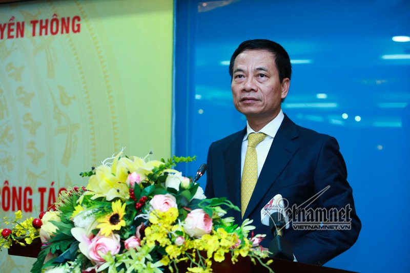 Quyền Bộ trưởng TT&TT Nguyễn Mạnh Hùng. Ảnh: Phạm Hải