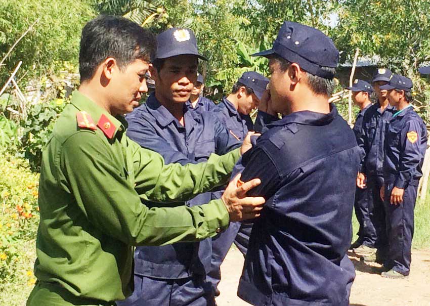 Công an huyện Mộc Hóa tập huấn võ thuật cho lực lượng dân phòng xung kích bảo vệ an ninh, trật tự biên giới
