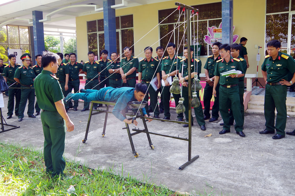60 đề tài tham gia Hội thi sáng kiến lực lượng vũ trang Long An