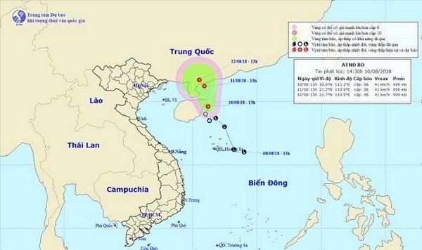 Áp thấp nhiệt đới trên biển gây rủi ro thiên tai, đất liền giảm mưa Bản đồ đường đi và vị trí của áp thấp nhiệt đới. (Ảnh: TTXVN phát)