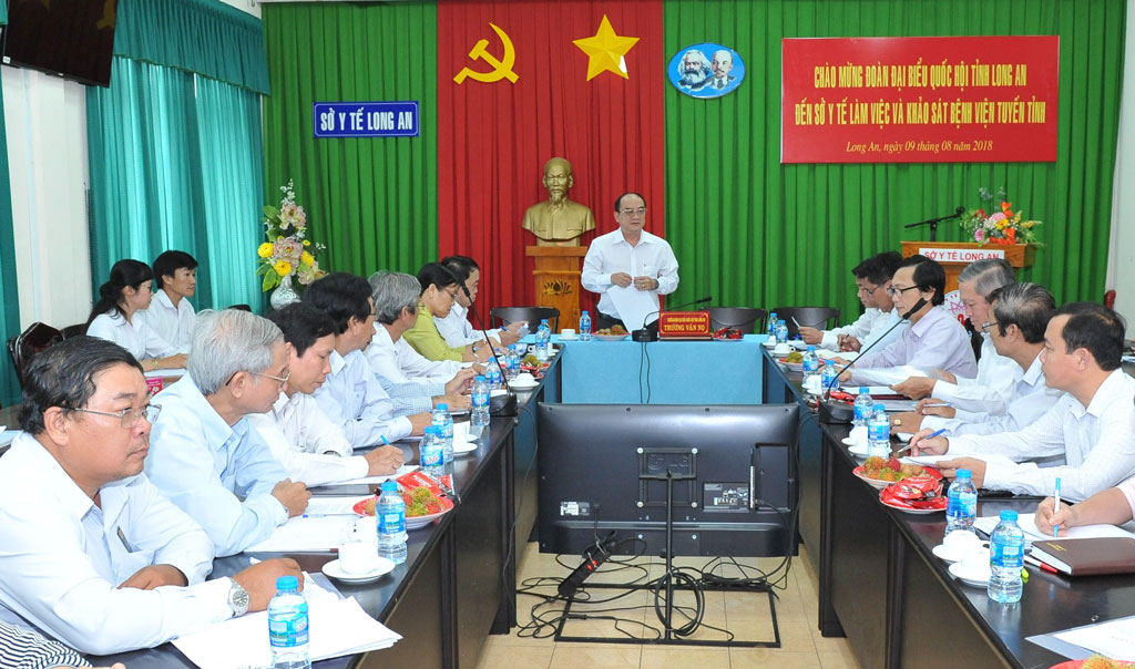 Còn nhiều khó khăn, vướng mắc trong thực hiện chính sách, pháp luật về bảo hiểm y tế Đoàn đại biểu Quốc hội đơn vị tỉnh Long An ghi nhận những khó khăn của ngành y tế, bảo hiểm xã hội và các đơn vị liên quan