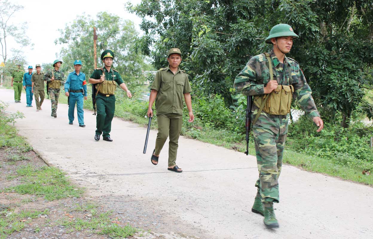 Lực lượng công an, quân sự, biên phòng phối hợp tuần tra bảo vệ biên giới, giữ gìn an ninh, trật tự trên địa bàn