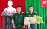 Đảng ủy Quân sự tỉnh Long An trao huy hiệu 30 năm tuổi Đảng