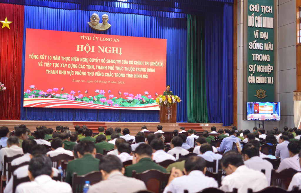 Long An: Phát triển kinh tế-xã hội gắn với tăng cường quốc phòng, an ninh