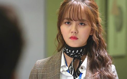 Con gái uống bia rượu là hư? Dù anh là người khô khan, nhưng với tôi đều đó không quan trọng. (Ảnh minh họa)